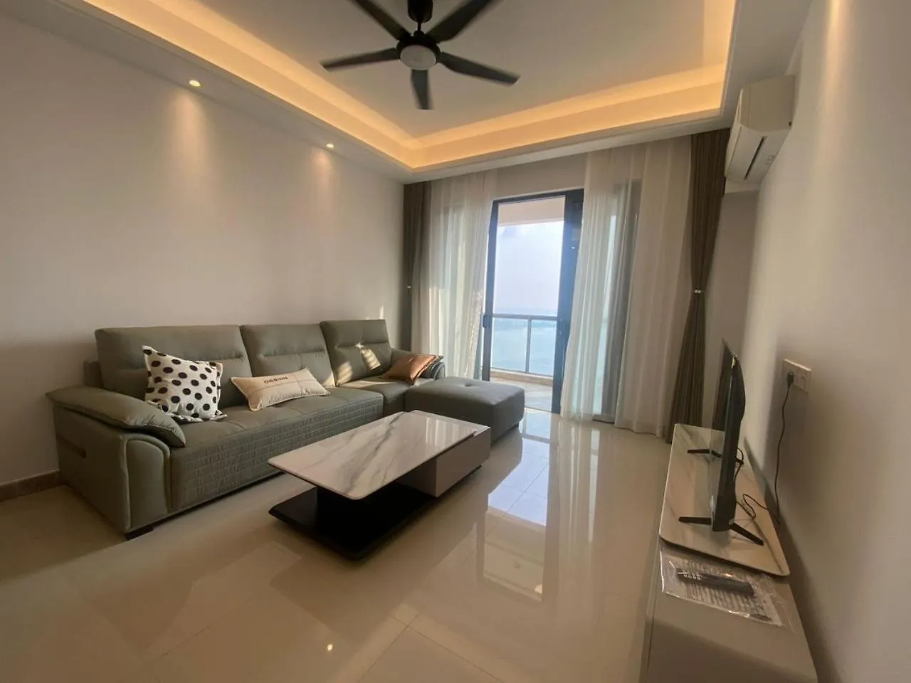 Ferienwohnung R&F 2R2B Unit Full Seaview Johor Bahru